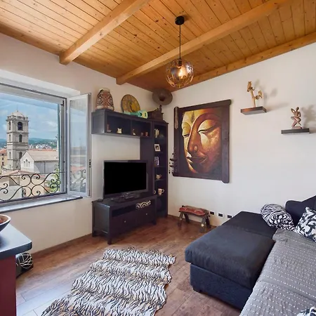 Daire Romantica E Accogliente Mansardina Savona