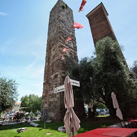 Romantica E Accogliente Mansardina Savona