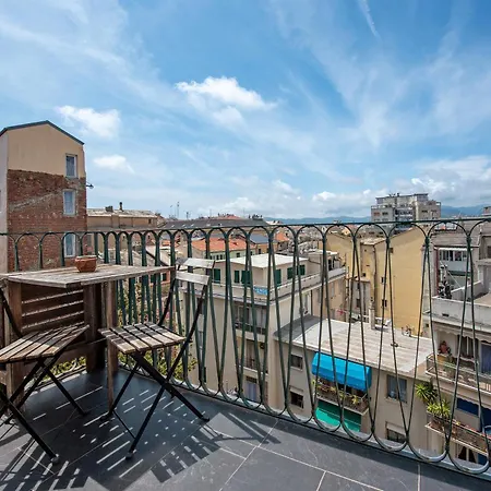 Romantica E Accogliente Mansardina Apartment Savona